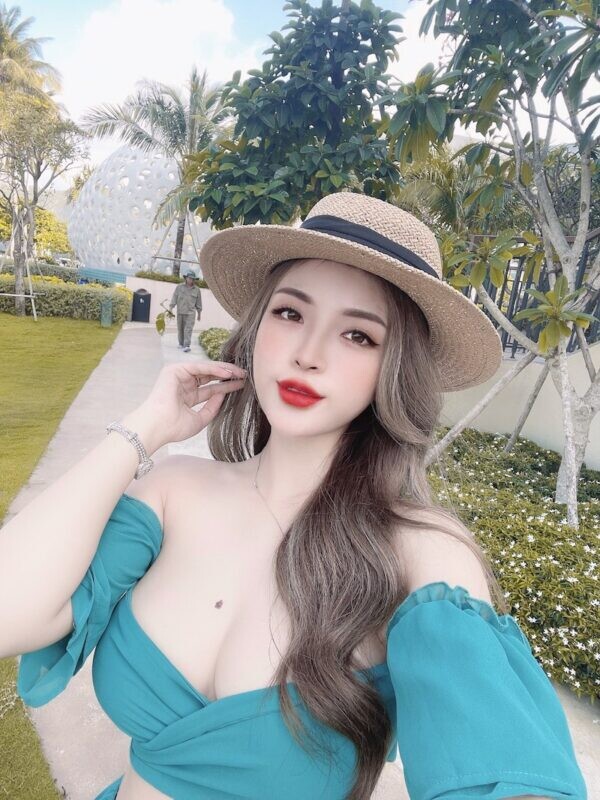 Hot Girl Thanh Huyen Dinh 4 1 600x800